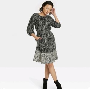 Women's black floral A line dress Knox Rose Size XS